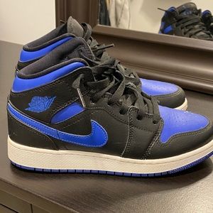 Nike Air Jordan 1 mid